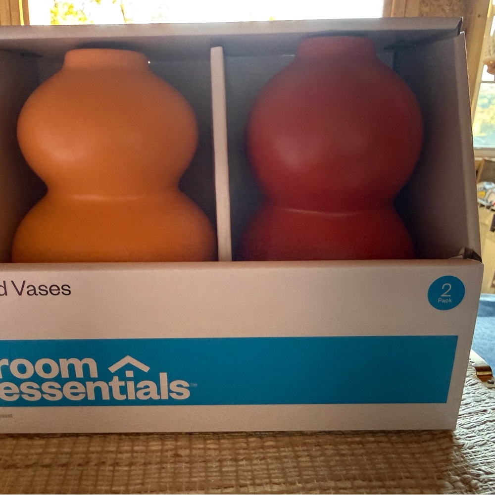 Room Essentials Orange and Red Vase Set
